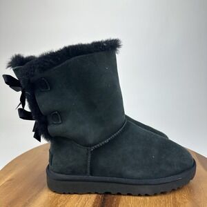 Womens Ugg Mini Bailey Bow II Black Sheepskin Lined Suede Boots Size 7 M GUC